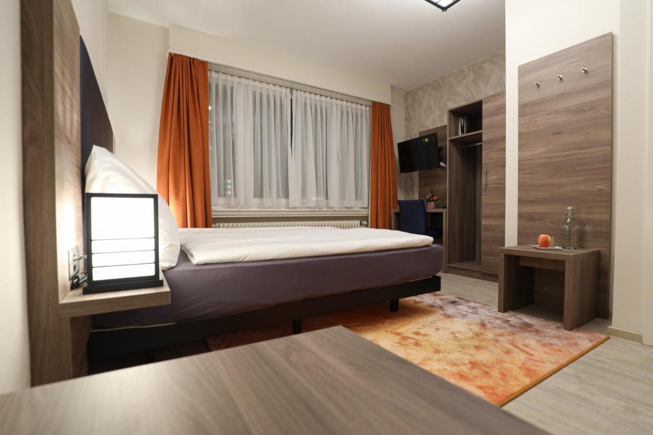 Budget Single Room,1516367905:JPEG